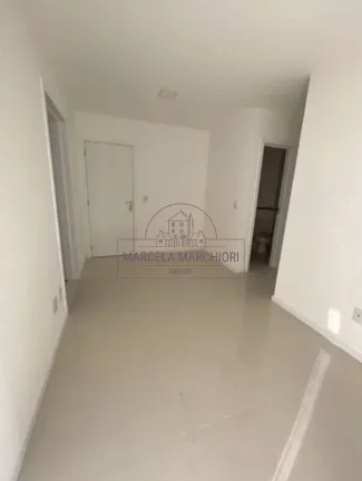 Imagem Apartamento com vista para o mar, já com armários, ALUGADO