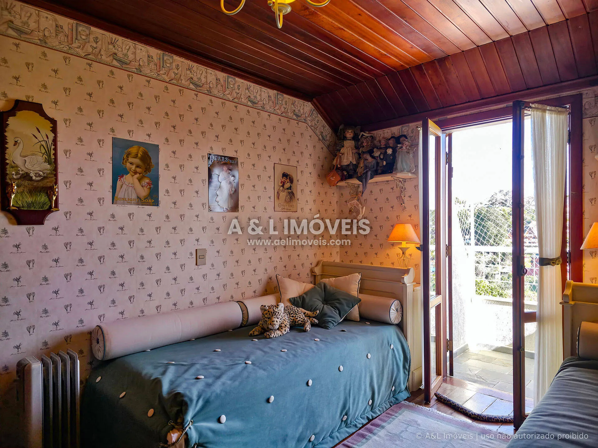 Imagem Apartamento com 4 dormitórios e 2 suítes à venda em Campos do Jordão