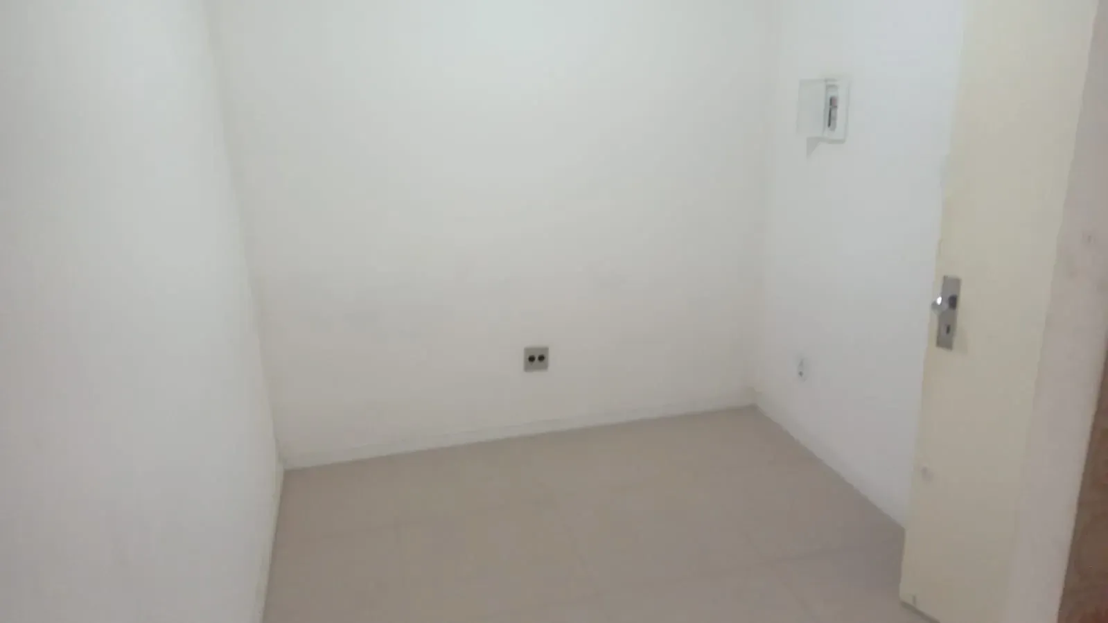 Imagem Apartamento com 1 Quarto à Venda, 27 m² em Rubem Berta - Porto Alegre