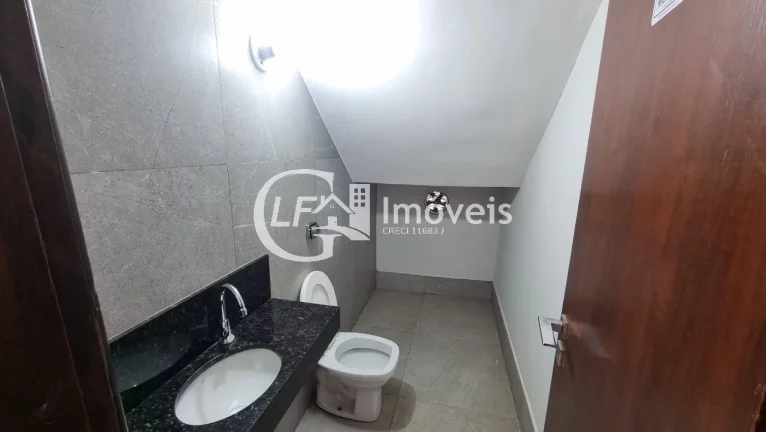Imagem Excelente Sobrado em Localização Privilegiada ? Próximo à Av. Fábio Zahran