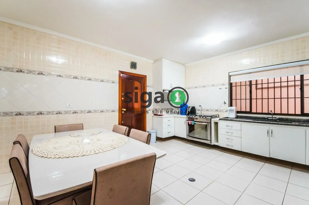 Imagem CASA DE ALTO PADRÃO COM 4 SUÍTES PARA VENDA PRÓXIMA AO METRÔ