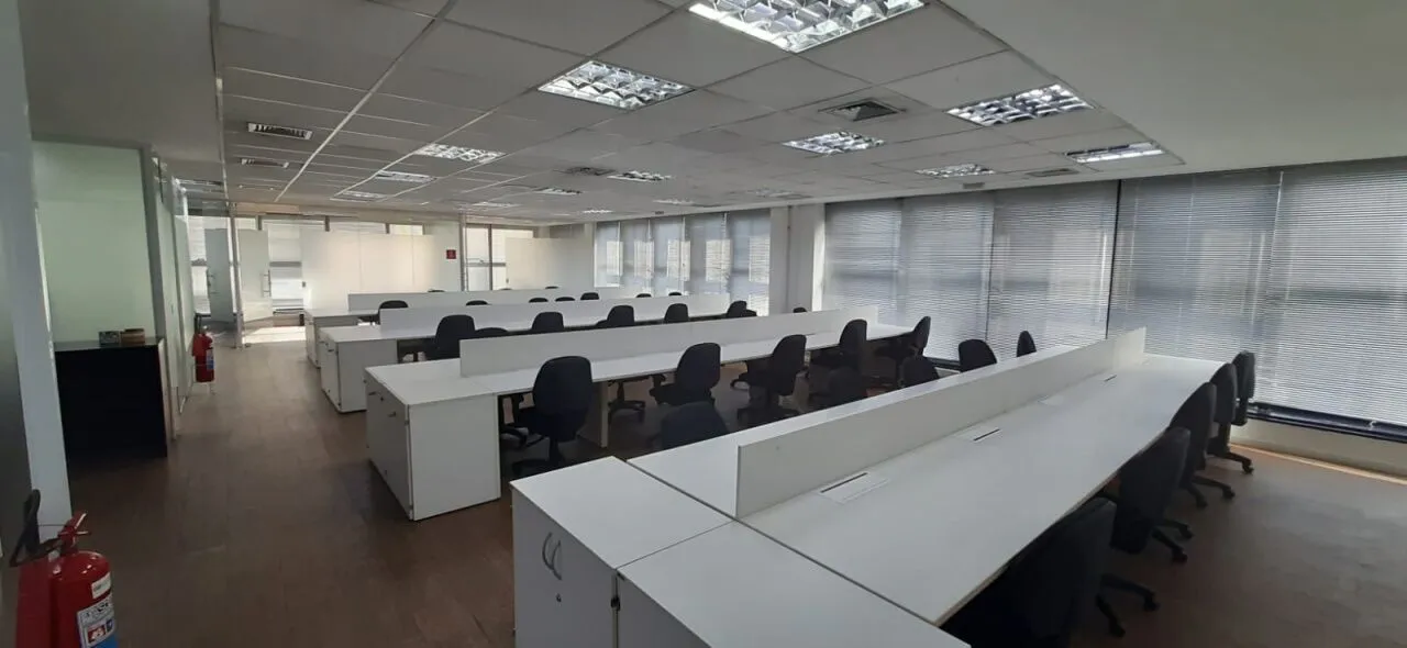 Imagem Andar Corporativo Mobiliado em Frente ao Shopping Vila Olímpia.