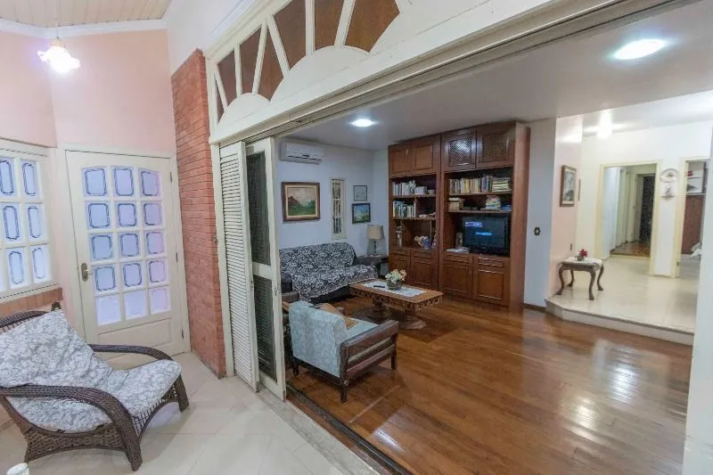 Imagem Casa para Venda - 231.72m², 4 dormitórios, sendo 1 suites, 3 vagas - Tristeza