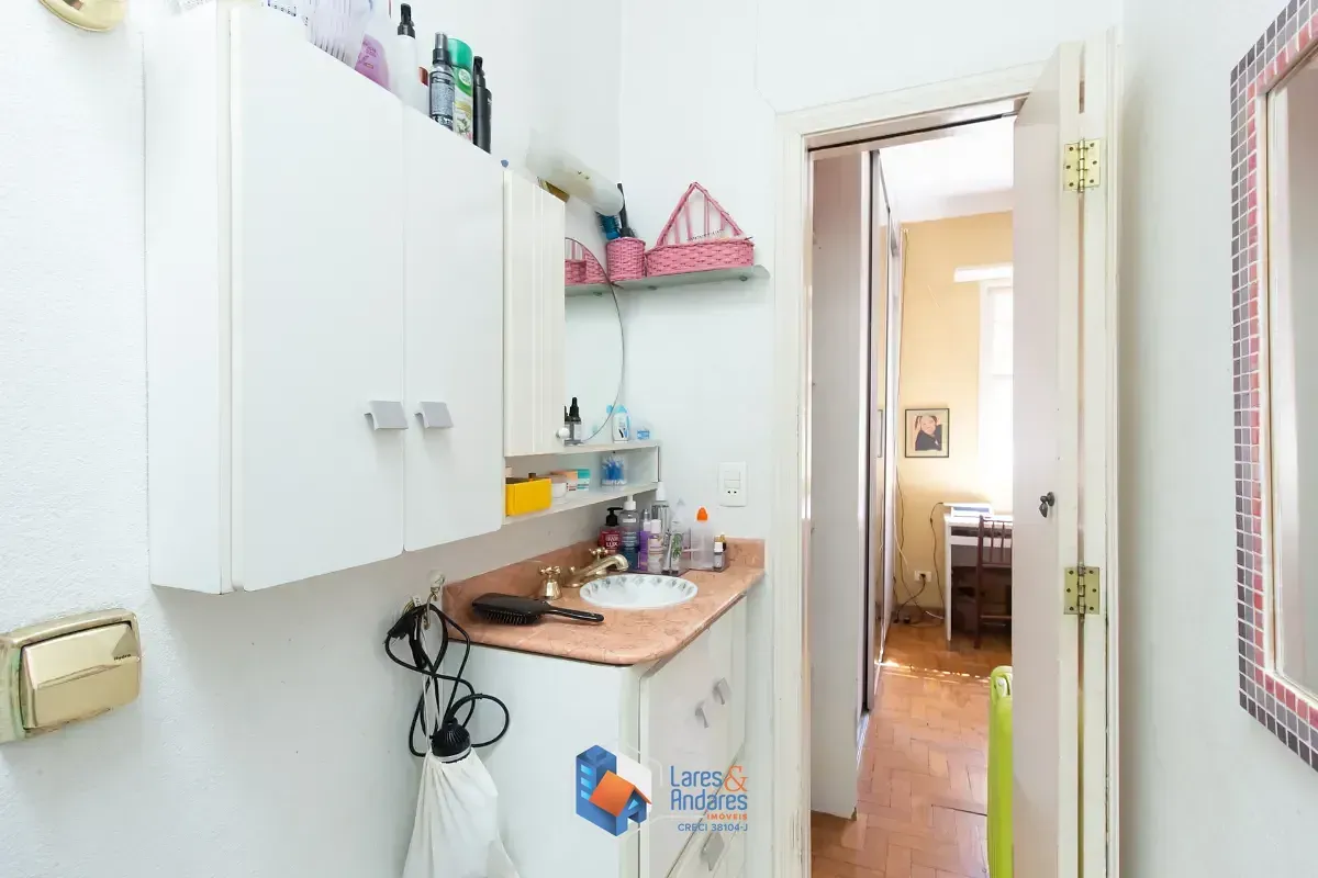 Imagem Casa para venda em Planalto Paulista com 3 quartos, sendo 2 suítes, 283m²