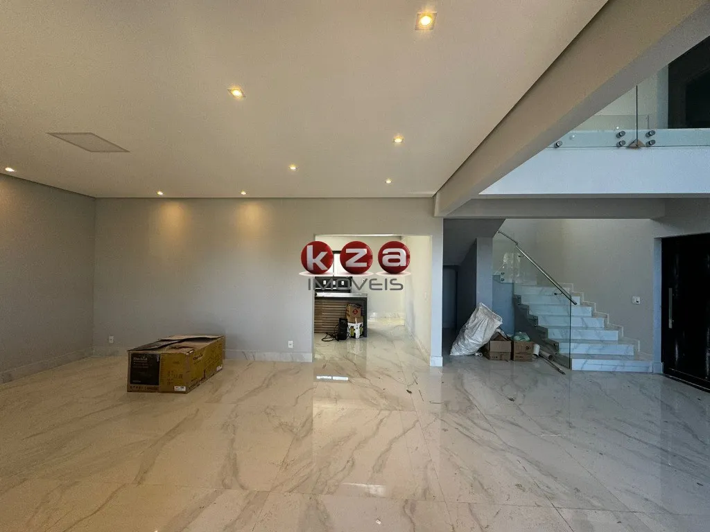 Imagem Casa de luxo para venda e locação em condomínio exclusivo de Valinhos-SP: 4 suítes, 3 salas, 6 banheiros, 4 vagas de garagem, 483m².