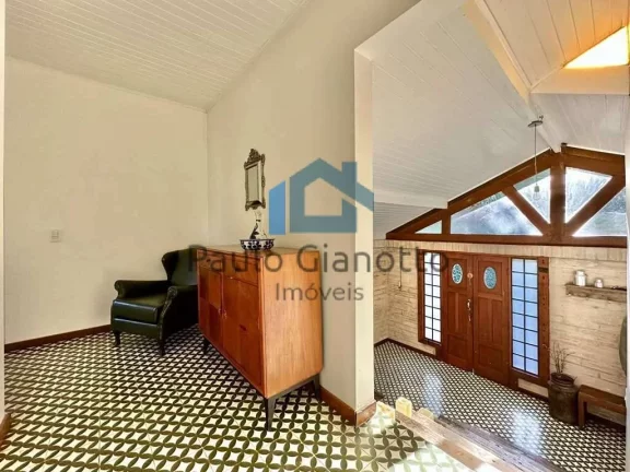 Imagem Casa charmosa com gourmet, spa e sauna em Cotia