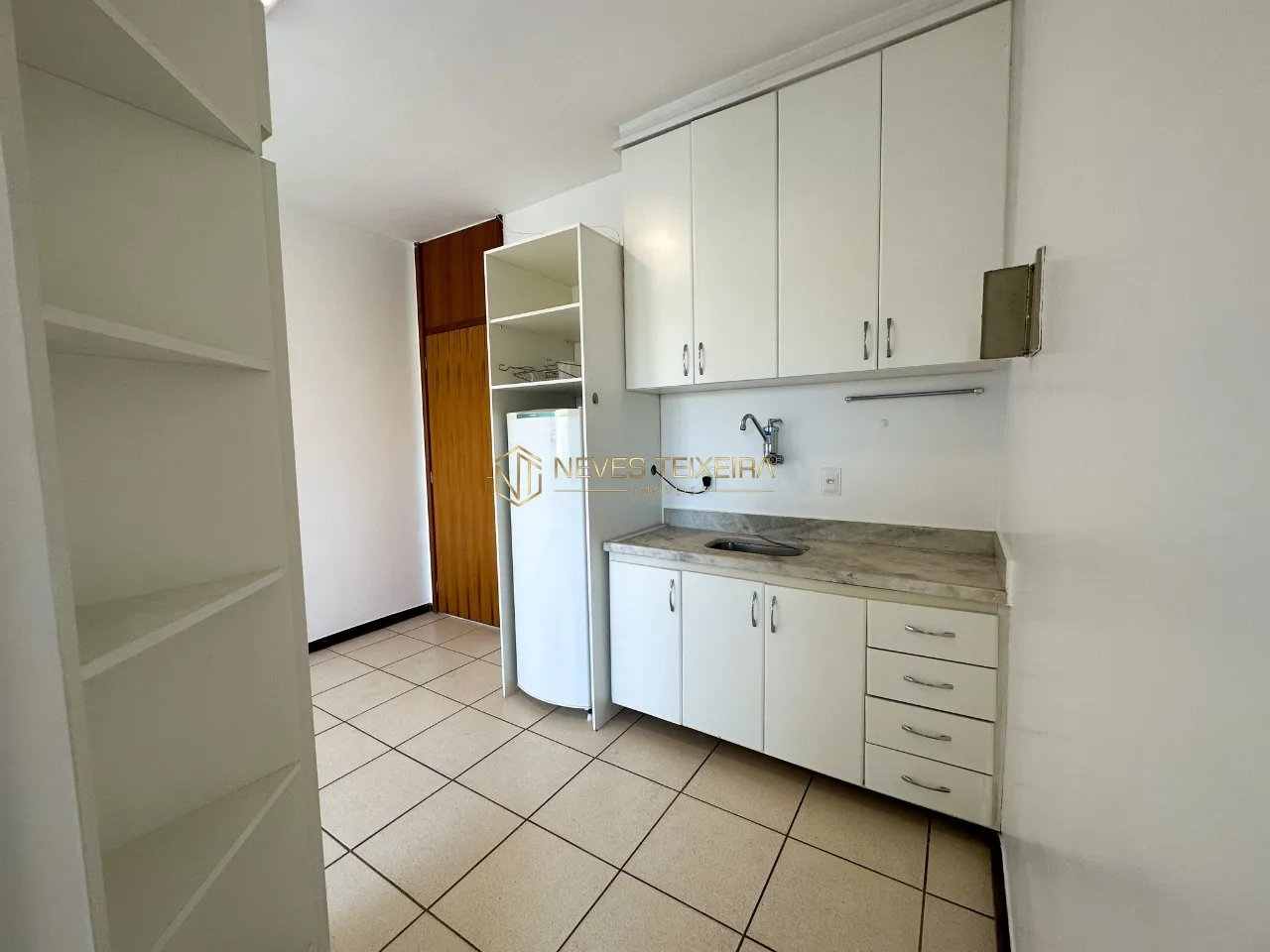 Imagem Suíte com Armários!!! Vaga de Garagem!!! Próximo a UnDF!!! CA 2 Lago Norte!!!