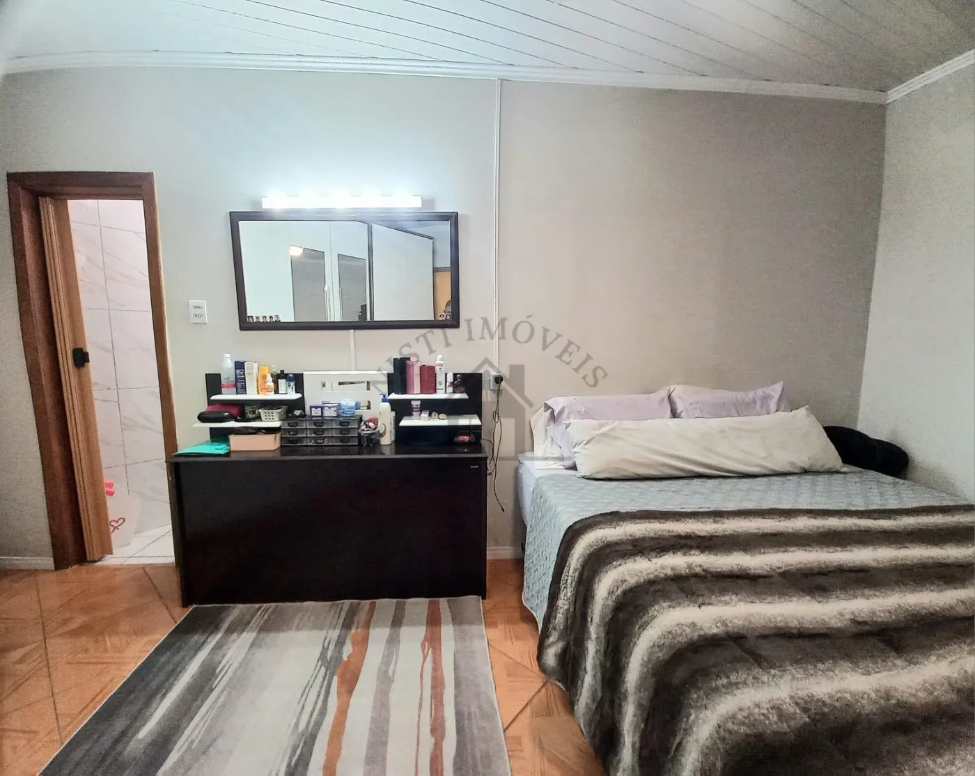 Imagem Casa 4 quartos para Venda no bairro Sarandi em Porto Alegre