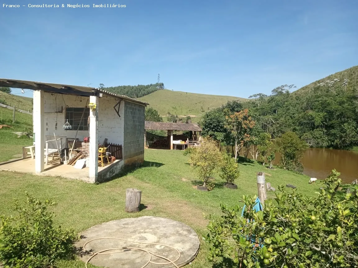 Imagem Sítio para Venda em Santa Isabel, Santa Isabel, 4 dormitórios, 2 suítes, 2 banheiros, 2 vagas
