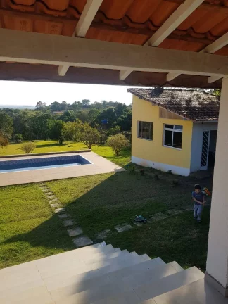 Imagem Chácara com 2.750 metros de terreno