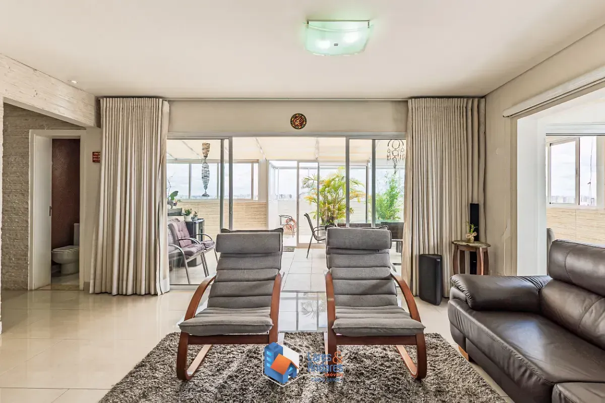 Imagem Cobertura para venda em Vila Gumercindo com 4 quartos, sendo 2 suítes, 221m²