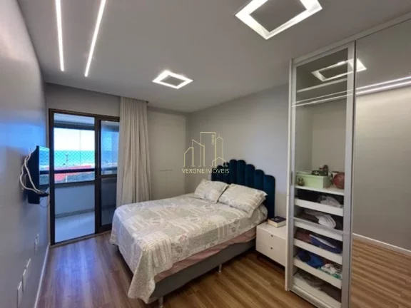Imagem Apartamento alto luxo com três suítes amplo living vista mar a venda na Colina A em Patamares