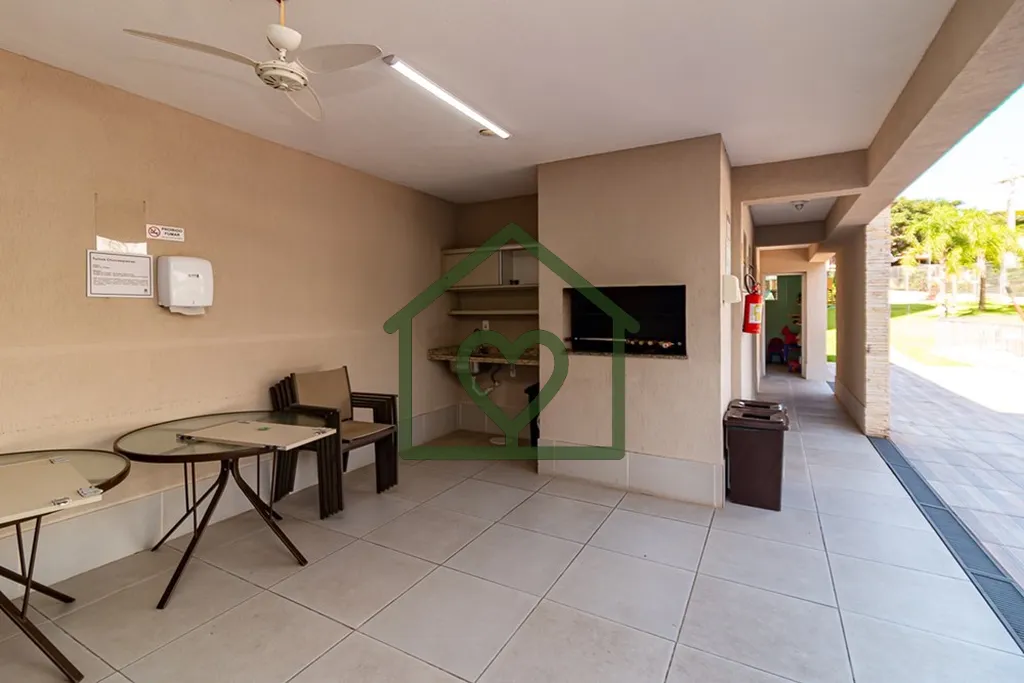 Imagem APARTAMENTO COM PÁTIO PRIVATIVO SEMIMOBILIADO 108m², 3 QUARTOS (1 SUÍTE), 2 BANHEIROS, 2 VAGAS DE...