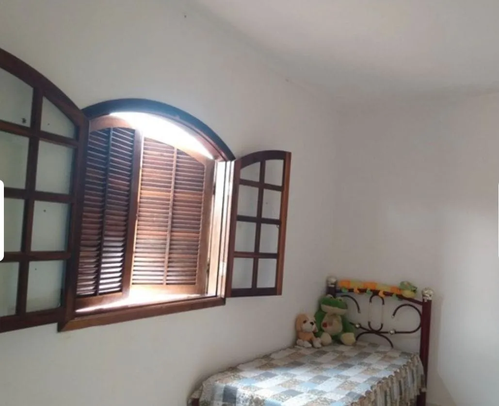 Imagem Casa à venda 4 Quartos, 1 Suite, 103M², Parque São Cristóvão, Taubaté - SP