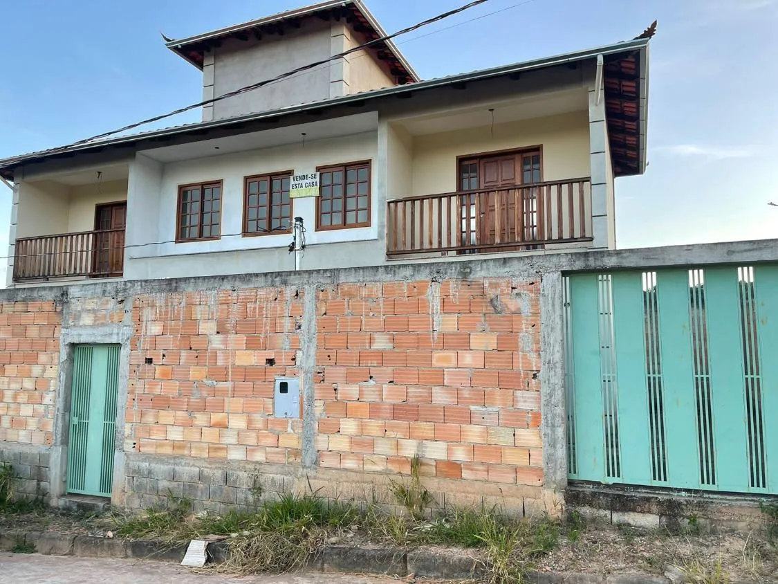 Foto do imóvel Vendo uma excelente casa em Crucilândia/MG ( valor 500.000,00 )