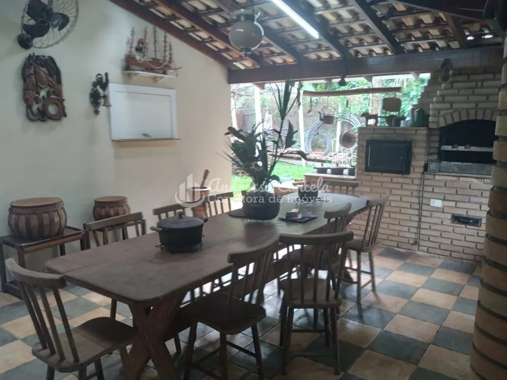 Imagem Chácara com 3 dormitórios à venda, 2400 m² por R$ 2.299.000,00 - Zona Rural - Guapiaçu/SP
