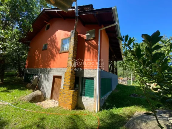 Imagem Sítio a VENDA, no Bairro Rolador, em Canelinha 10 Km, do centro. Nesse passa um ribeiro de cachoeira nos fundos da casa Tendo uma casa de 2 dormitóri