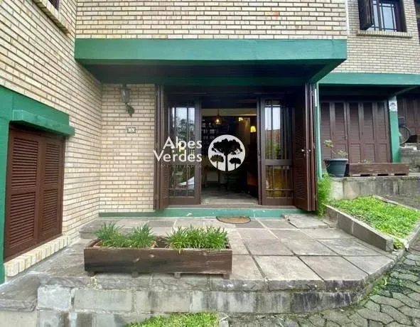 Imagem Vende-se casa geminada em Canela a cerca de 7 minutos da Catedral de Pedra