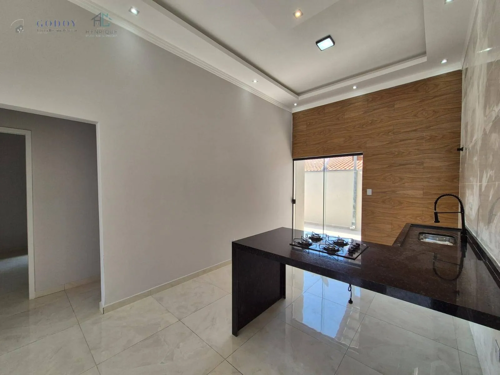 Imagem Conforto e Estilo: Casa Térrea com Piscina no Flamboyant