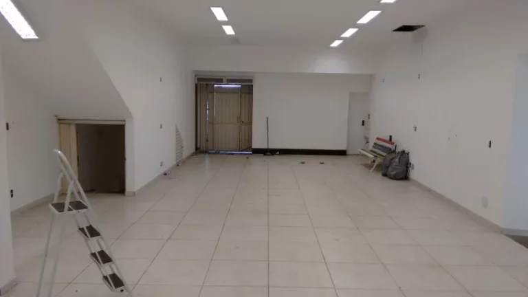 Imagem Salão Comercial com 210 m2