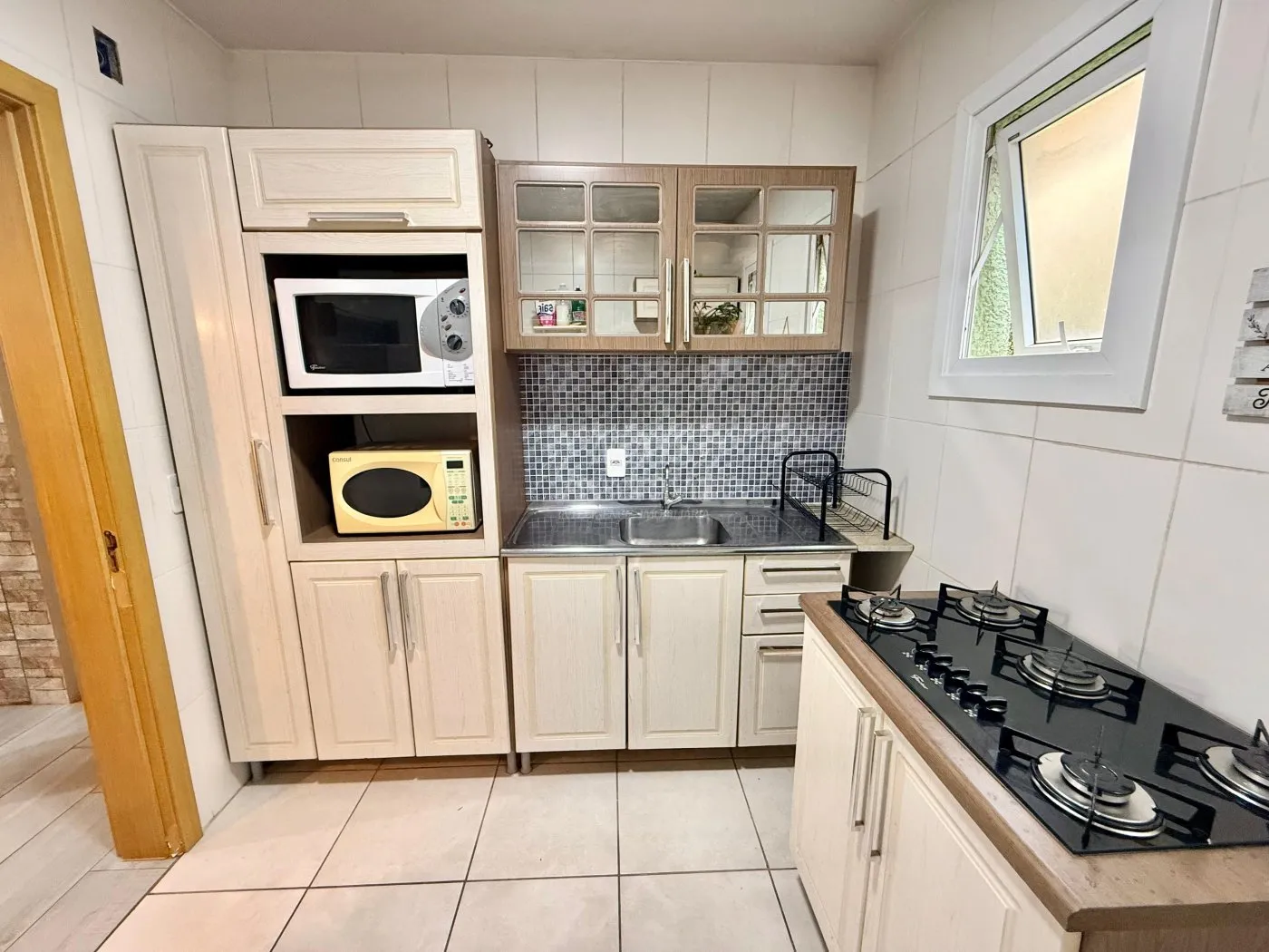 Imagem Apartamento semi mobiliado para venda, no condomínio Residencial Via Brasil, bairro São Jorge em NH