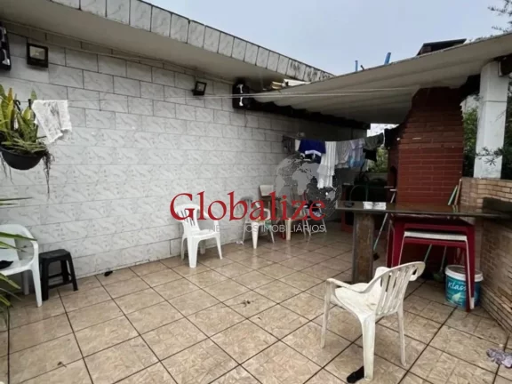 Imagem Casa à venda com 168m², 3 quartos, 1 suíte, churrasqueira, 1 vaga, por R$705.000,00 em Santos