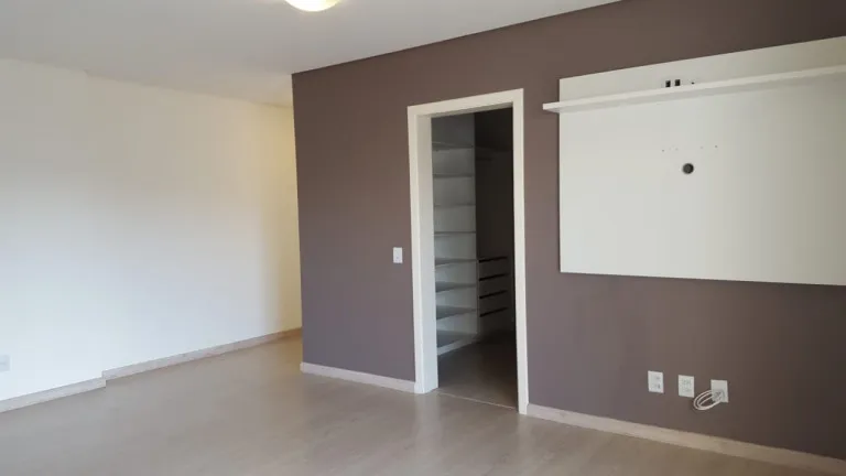 Imagem Casa de Condomínio com 3 Quartos à Venda, 320 m²em Medeiros - Jundiaí