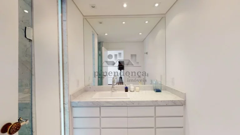 Imagem Apartamento 3 quartos, 3 suites, 2 vagas, 325 mts util.