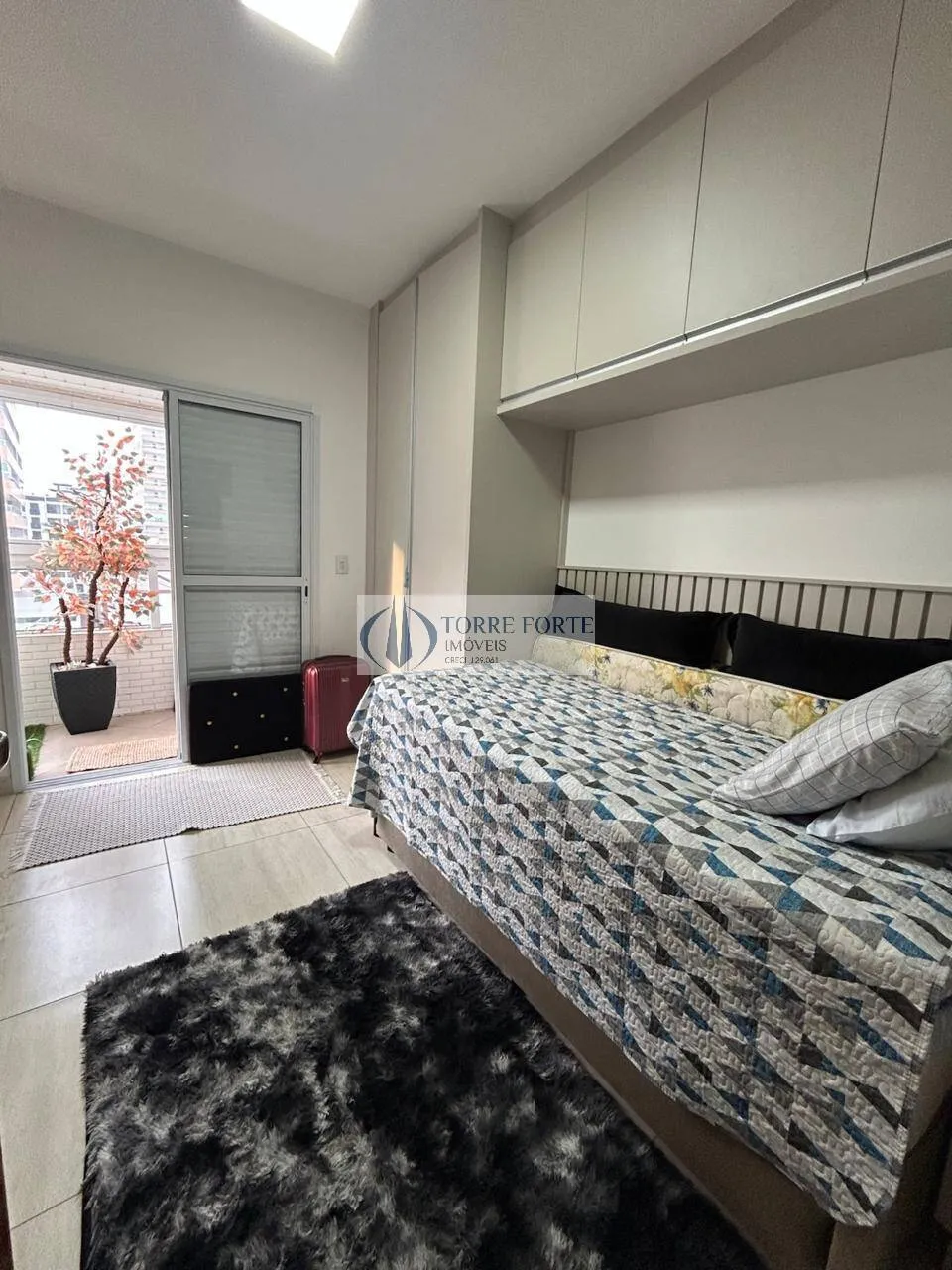 Imagem Lindo Apartamento com 2 dormitorios 2 suites 2 vagas no Boqueirão PG.