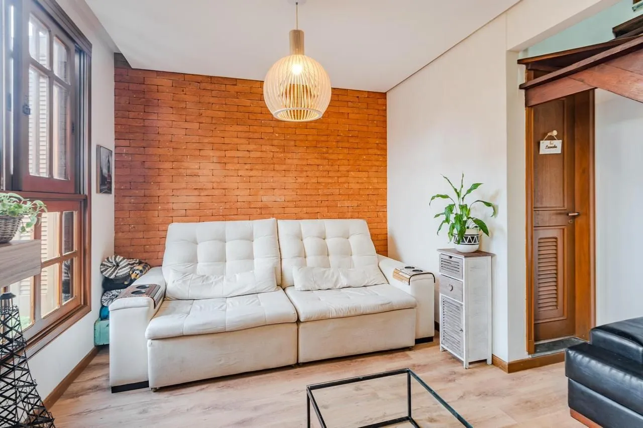 Imagem Casa em condomínio 3 dormitórios e sótão bairro Cristal