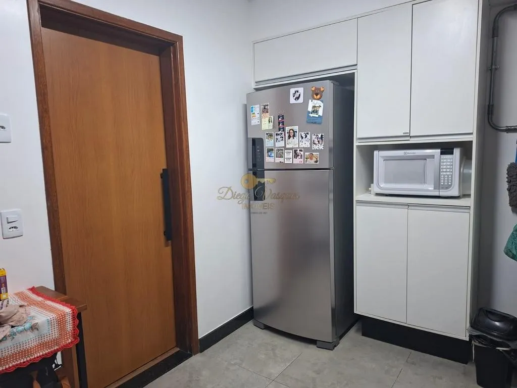 Imagem Casa em Condomínio para Venda em Teresópolis / RJ no bairro Cascata dos Amores