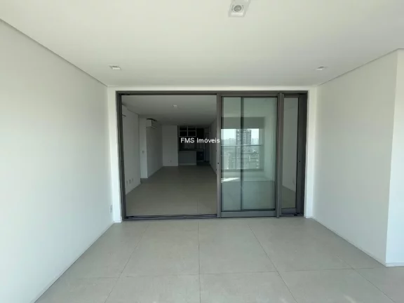 Imagem Apartamento de luxo em Moema com 2 suítes!