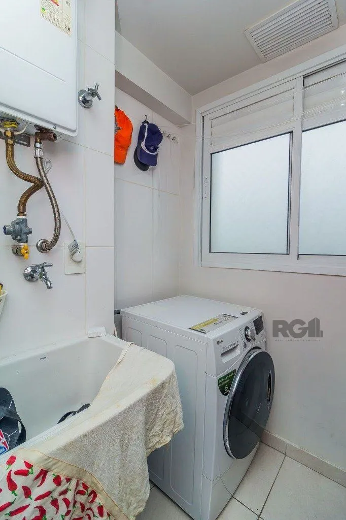 Imagem Apartamento 75m², 3 dormitórios, 2 vagas no bairro Partenon