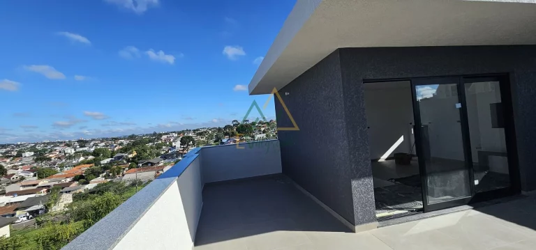 Imagem Sobrado à venda no Bairro Alto Curitiba PR