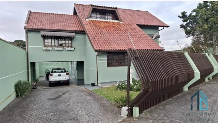 Imagem (PERMUTA) Casa a venda c/ático, ótima localização, 06 quartos c/suíte 8 vagas no Hauer em Curitiba PR