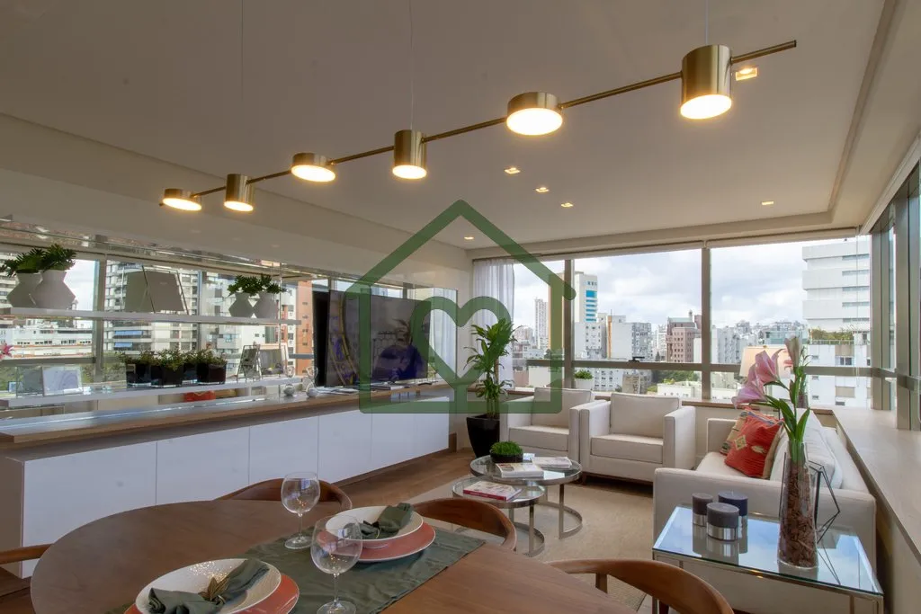 Imagem Uma casa histórica restaurada e entregue ao Moinhos. Uma chance histórica de morar no coração do...