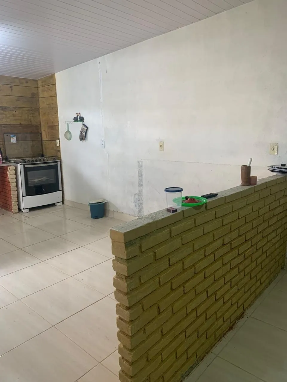 Imagem Chácara à venda 2 Quartos, 4 Vagas, 700M², Goiabal, Pindamonhangaba - SP