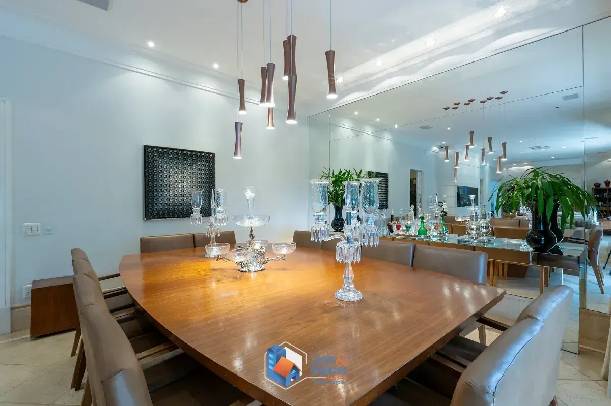 Imagem Casa para venda em Alto de Pinheiros com 5 quartos, sendo 5 suítes, 584m²