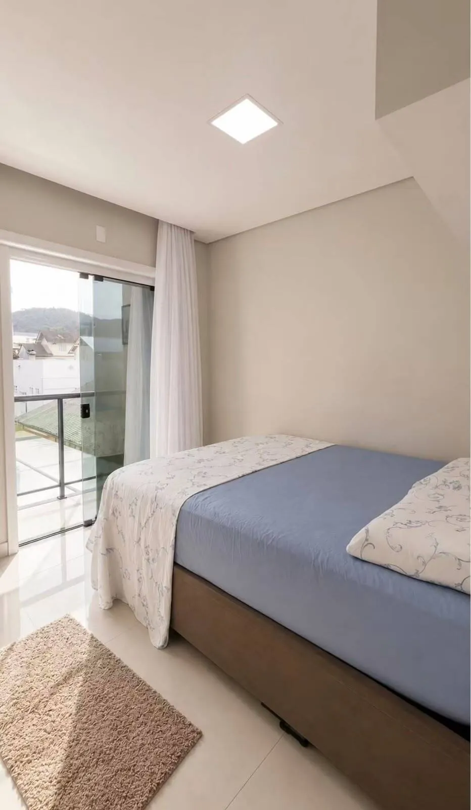 Imagem CASA MODERNA À VENDA | BAIRRO SÃO MARCOS - JOINVILLE/SC