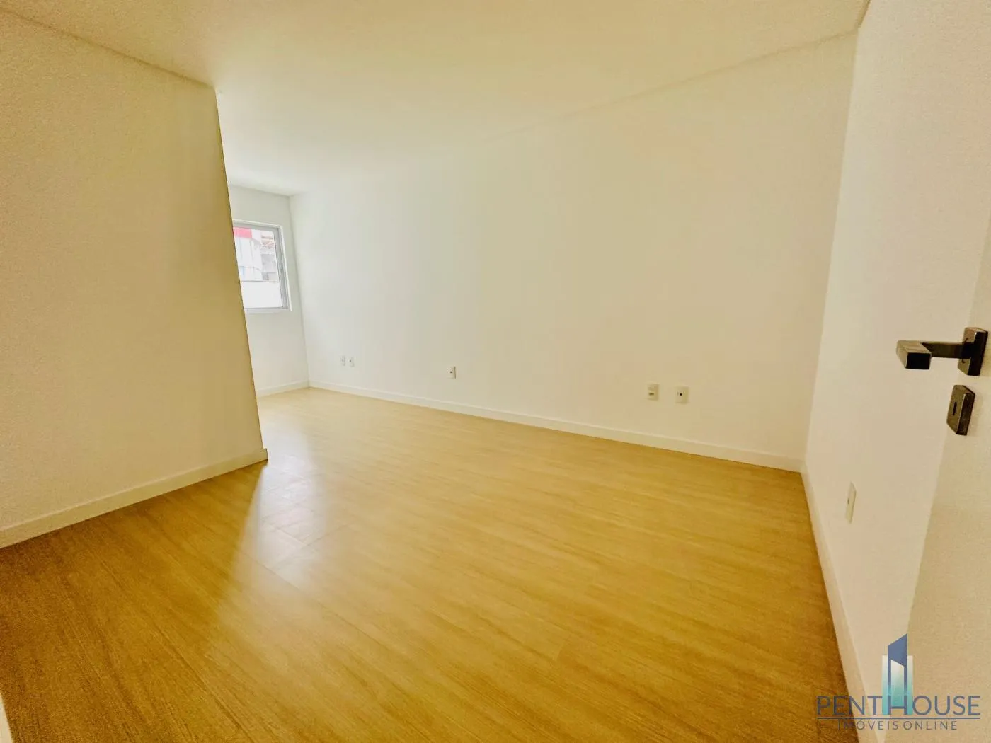 Imagem Apartamento Quadra Mar para Venda em Itapema, MEIA PRAIA, 4 dormitórios, 4 suítes, 5 banheiros, 2 vagas