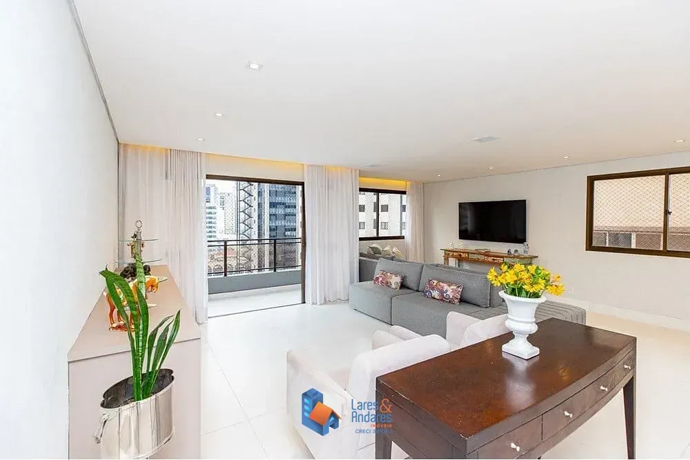 Foto do imóvel Apartamento à venda 4 Quartos 3 Suites 3 Vagas 197M² Itaim Bibi São Paulo - SP em Rua Manuel Guedes