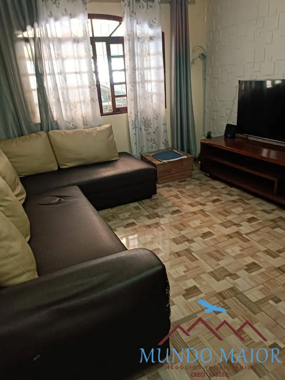 Imagem Sobrado Centro - 3 dormitorios e 1 suite e 2 Vagas -Casa Branca!!