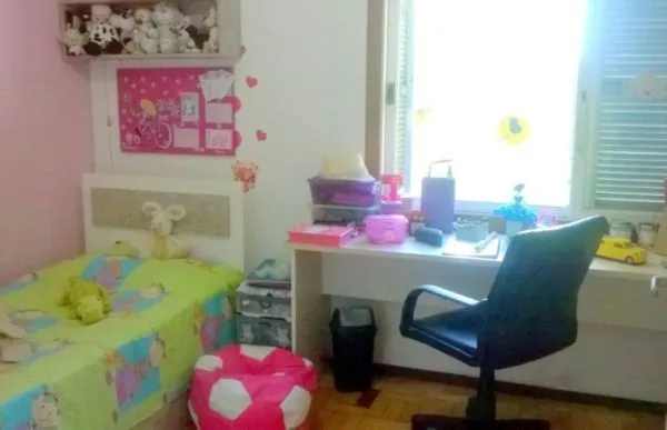 Imagem Sobrado para Venda - 240m², 3 dormitórios, sendo 1 suites, 1 vaga - Partenon