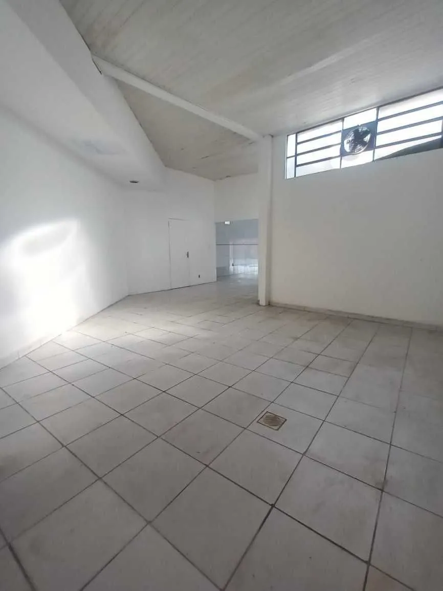 Imagem LOJA DE FRENTE BAIRRO INDEPENDÊNCIA / MOINHOS DE VENTO