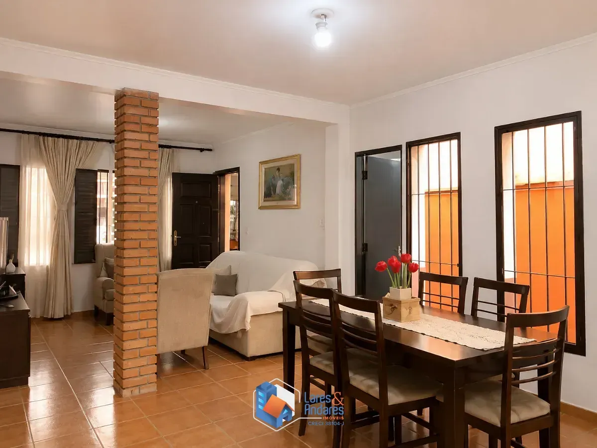 Imagem Sobrado para venda em Jardim Cachoeira com 3 quartos, sendo 1 suíte, 120m²