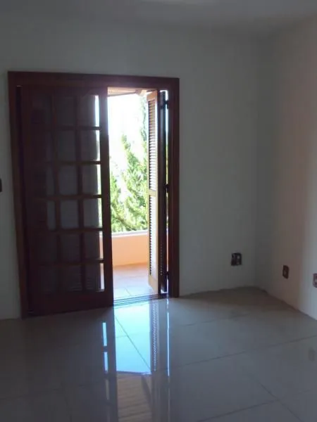 Imagem Casa à Venda no Cantegril - 3 Dormitórios com Suíte, Piscina e Espaço Gourmet