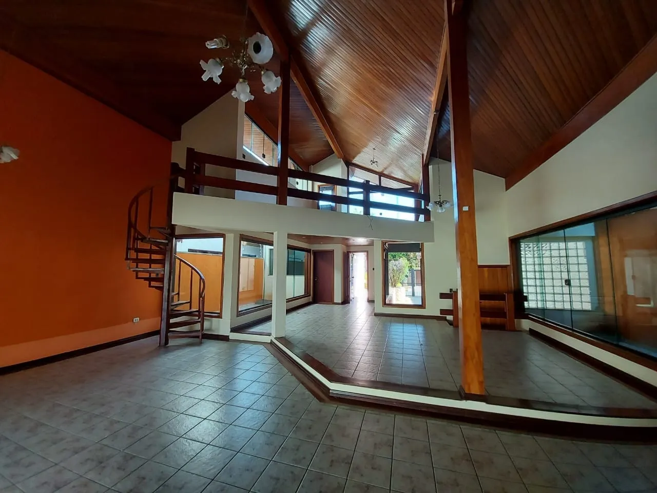 Imagem Casa à venda 3 Quartos, 1 Suite, 6 Vagas, 570M², Jardim das Nações, Taubaté - SP