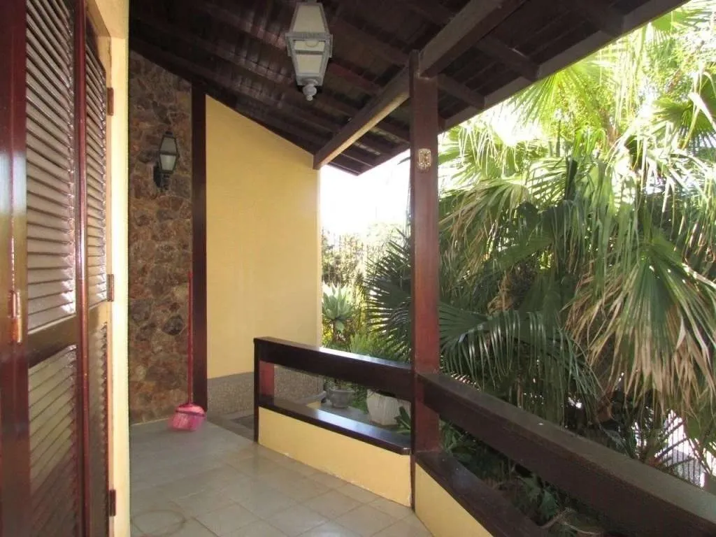 Imagem Casa de 250m², bairro Josefa Barreto