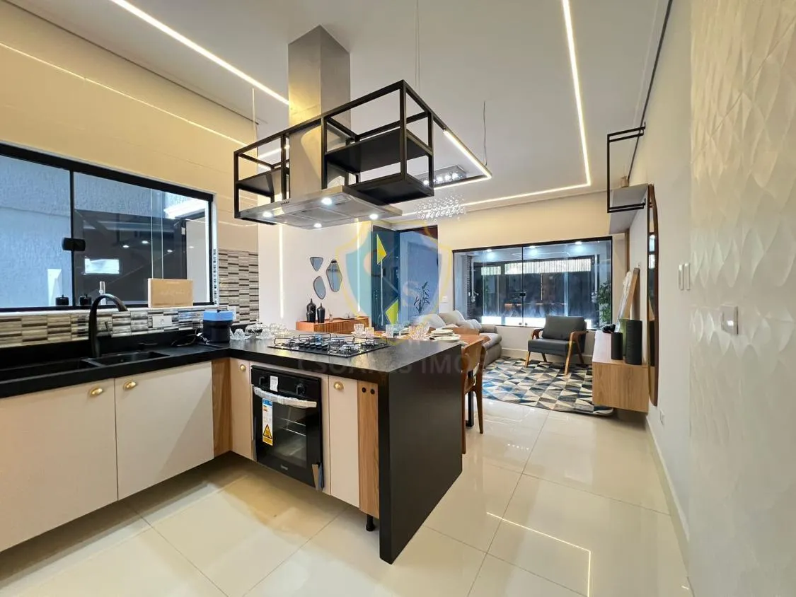 Imagem CASA 3 DORMS COM 2 SUITES