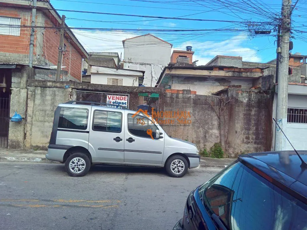 Imagem Sobrado com 6 dormitórios à venda, 200 m² por R$ 371.000,00 - Jardim São Domingos - Guarulhos/SP